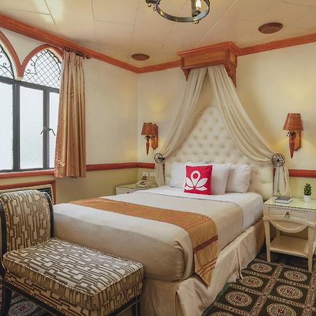 Zen Rooms Camelot Hotel Qc Quezon City Eksteriør billede