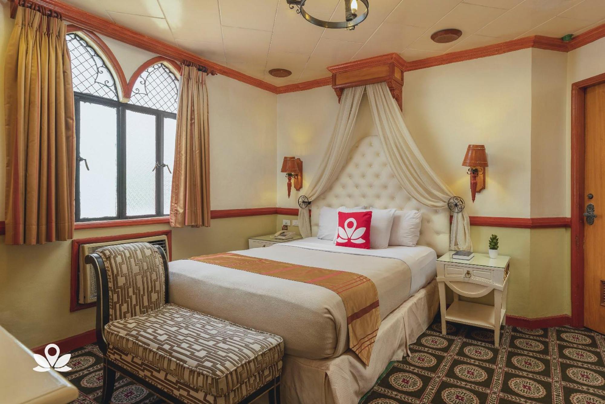 Zen Rooms Camelot Hotel Qc Quezon City Eksteriør billede