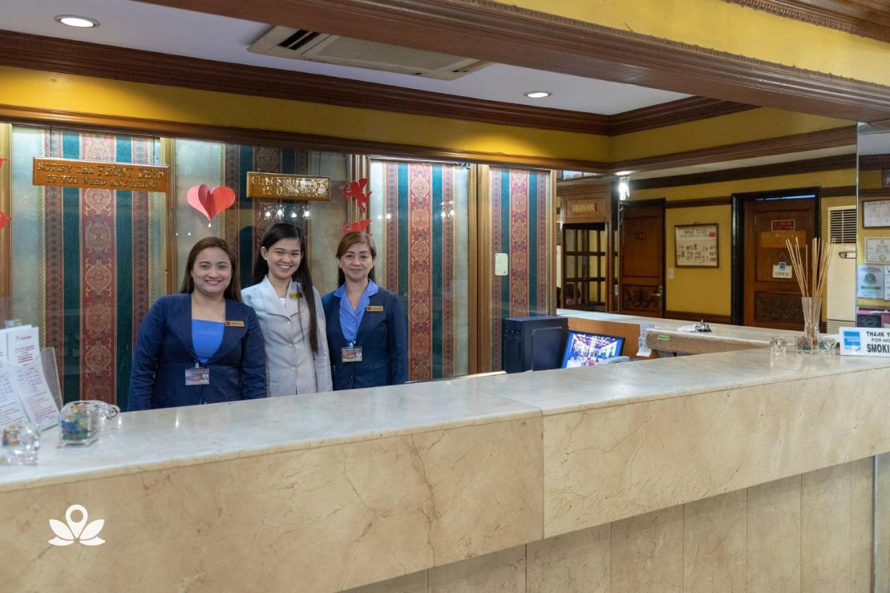 Zen Rooms Camelot Hotel Qc Quezon City Eksteriør billede